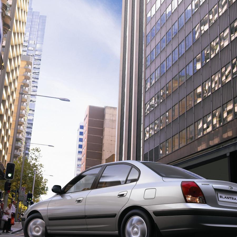  Hyundai Elantra XD 2008 года  (фото 2 из 14)